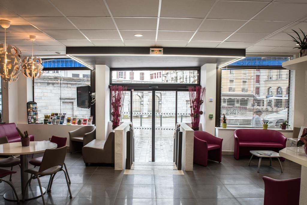 Hotel Bains Sarrailh Дакс Екстериор снимка